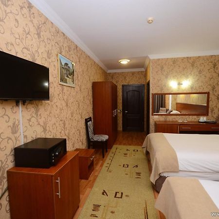 Hotel Istanbul 巴统 外观 照片