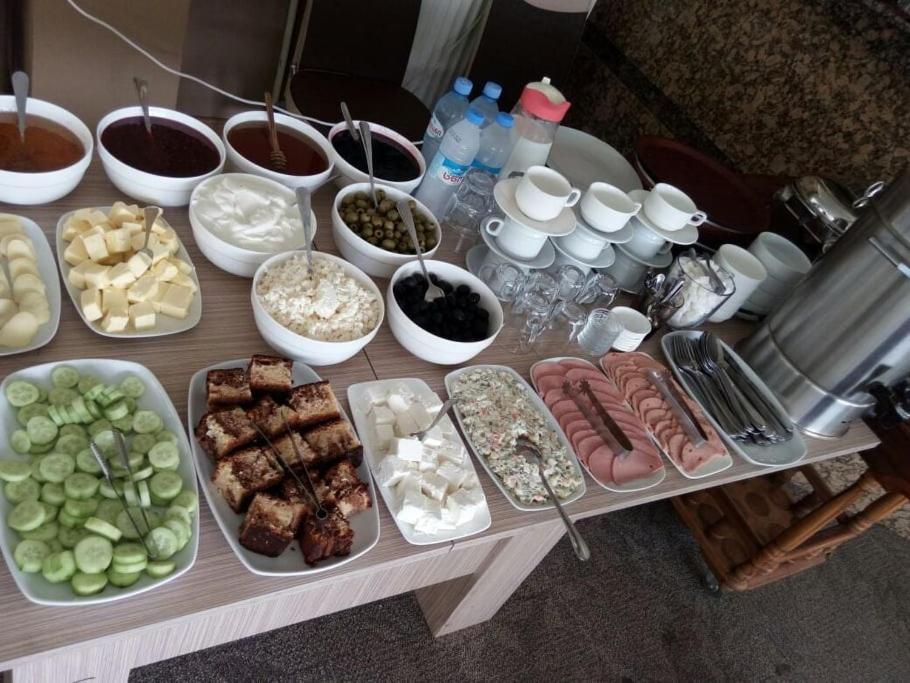 Hotel Istanbul 巴统 外观 照片