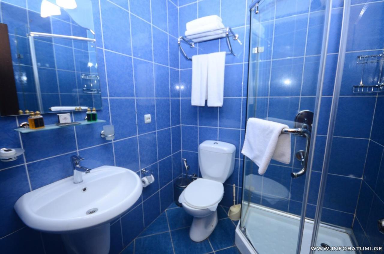 Hotel Istanbul 巴统 外观 照片